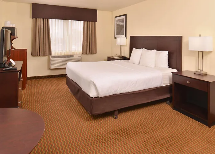 Clarion - Powell Herberg 4*