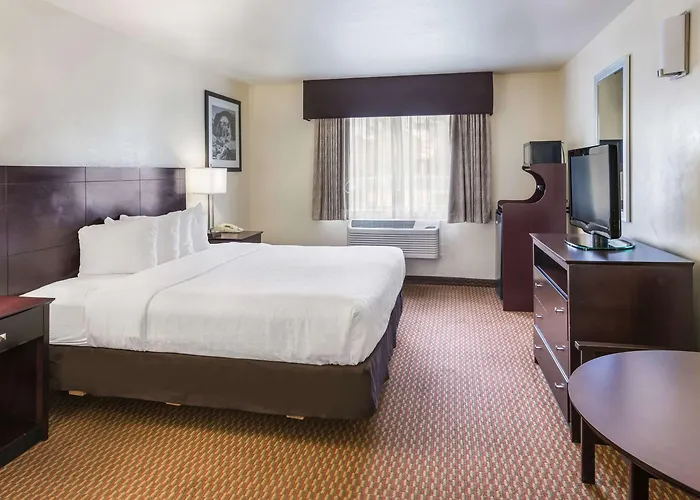 Clarion - Powell 4*